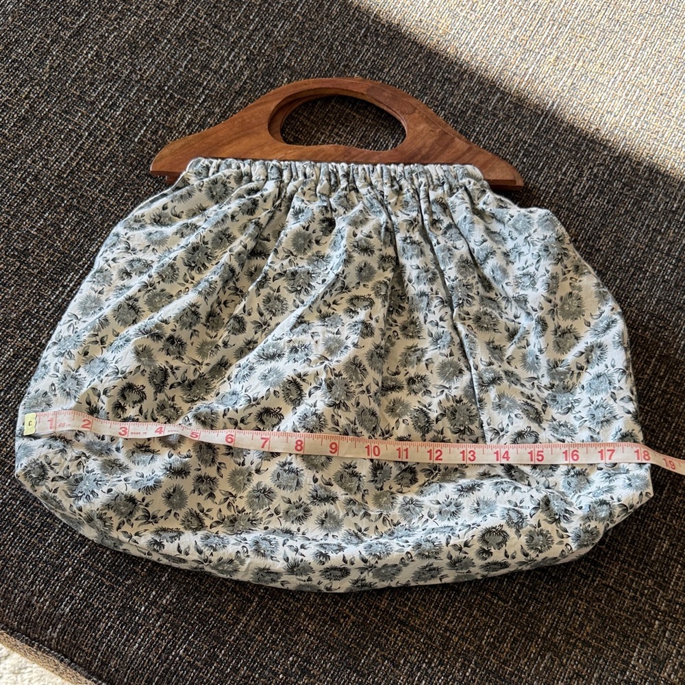 LoveShackFancy Black and White Floral Tote with Wooden Handle - Picture 8 of 9